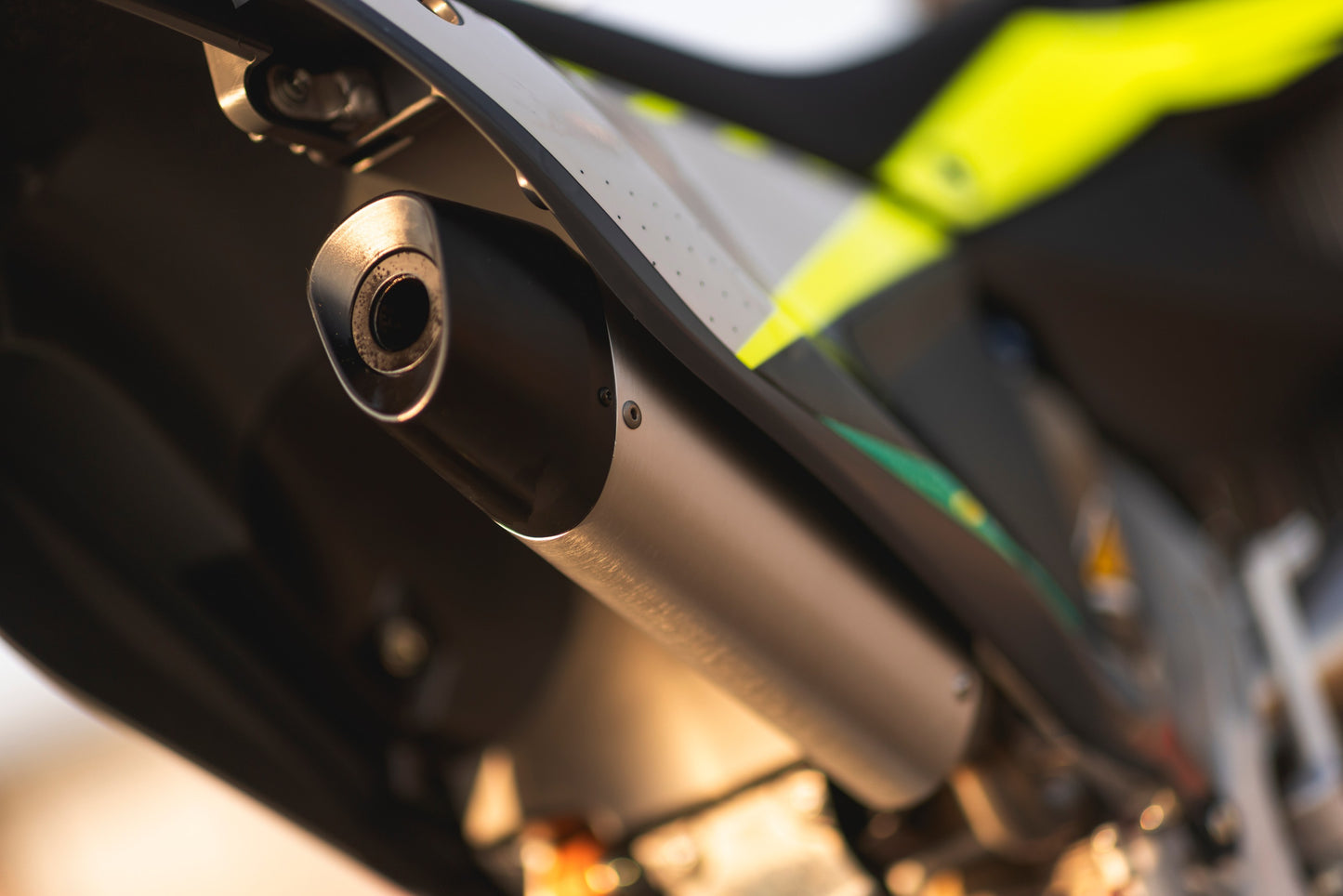 FANTIC XX125 MY24 BLACK EDITION