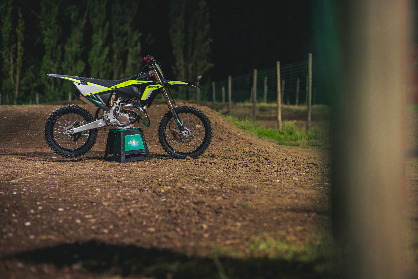 FANTIC XX125 MY24 BLACK EDITION