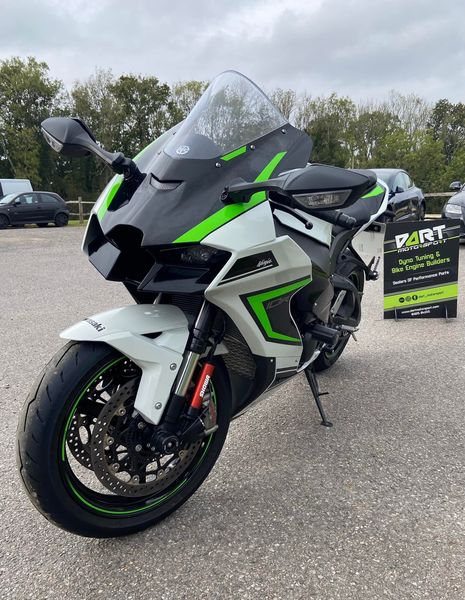 2023 Kawasaki ZX-10R Performance