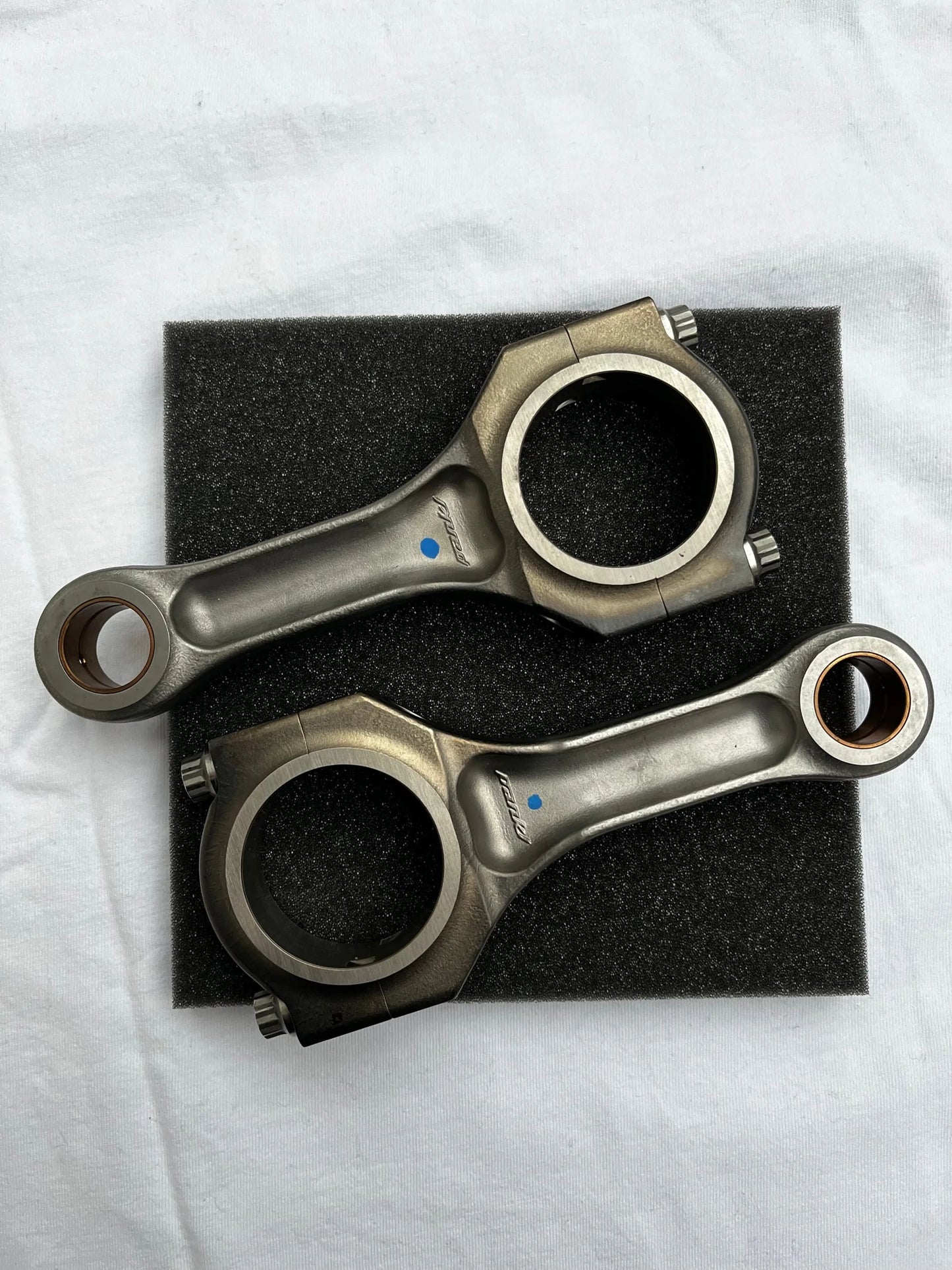 Ducati 748R .. One set of NOS Pankl Titanium Connecting-Rods
